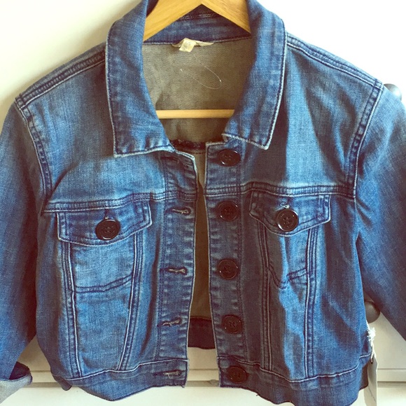 Heritage 1981 Jackets & Blazers - NEW WITH TAGS Cropped denim jacket
